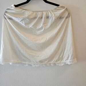 Deena Half Slip Womens Size Large Ivory Lace Trim Vintage